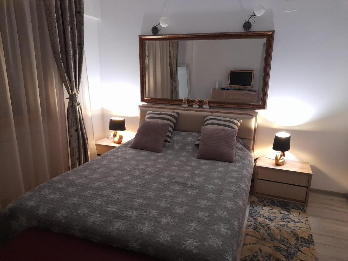 Downtown "Rendez-Vous" Luxury Lejlighed Bacău Eksteriør billede